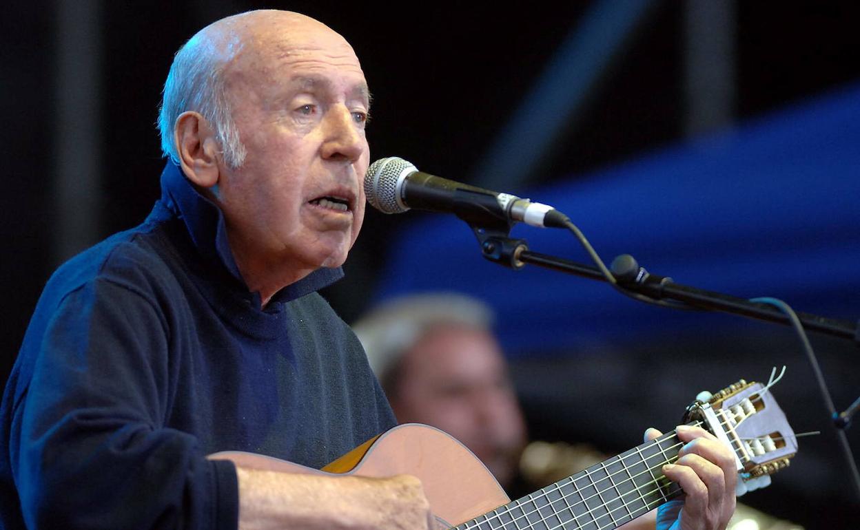 Mikel Laboa, kontzertu batean.