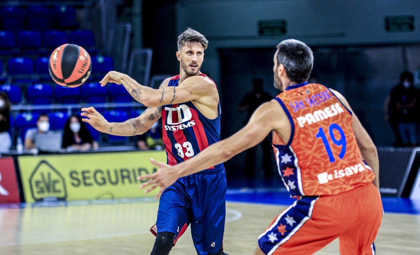 Las fotos del Baskonia - Valencia Basket. 