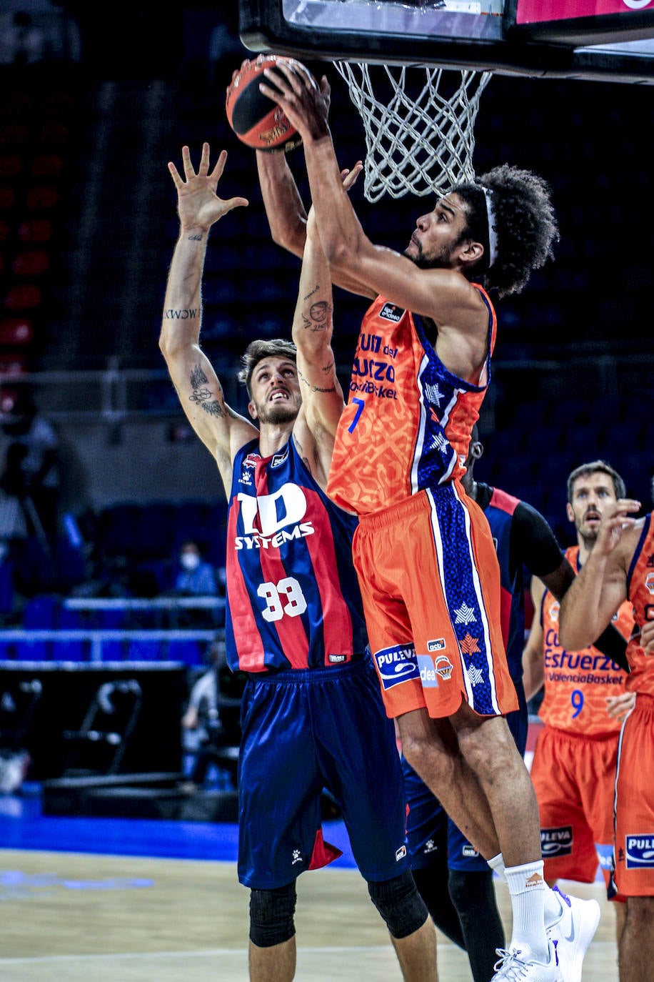 Las fotos del Baskonia - Valencia Basket. 