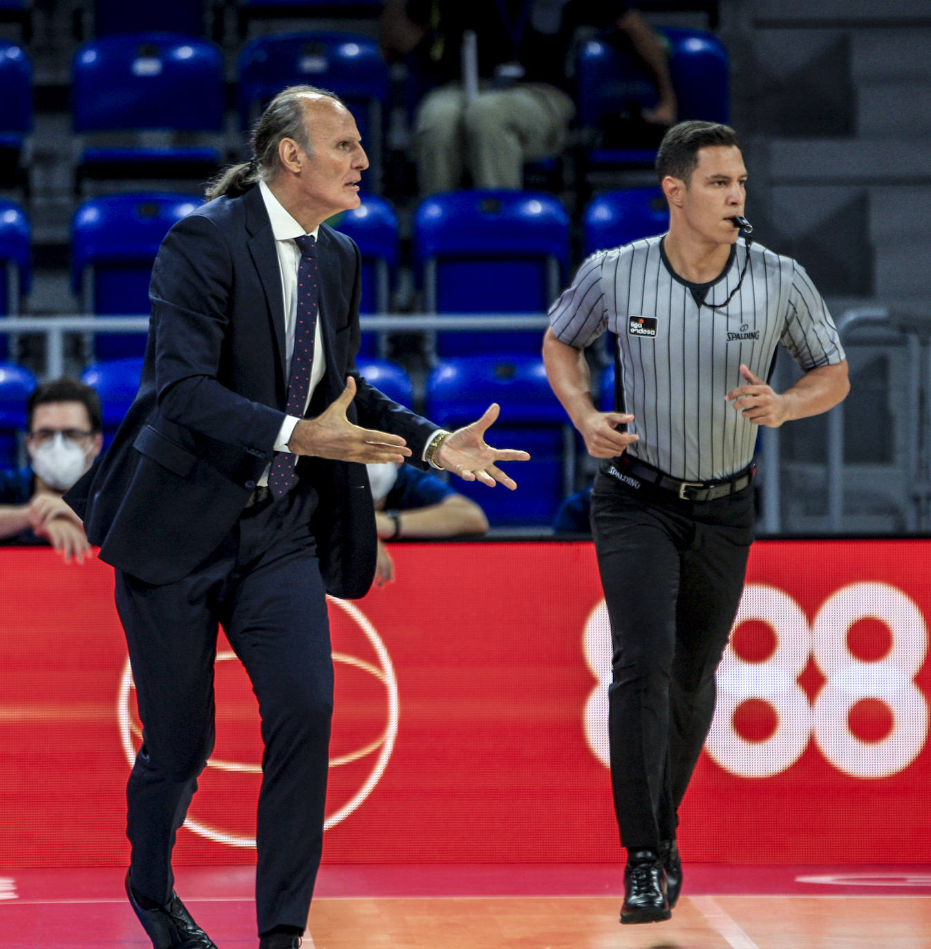 Las fotos del Baskonia - Valencia Basket. 