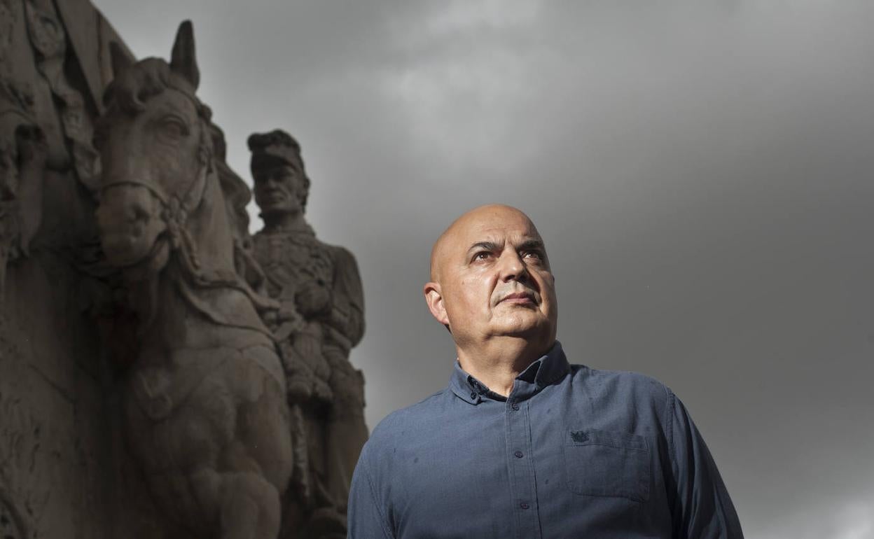 «Hemos pasado de puntillas por la historia de Álava»