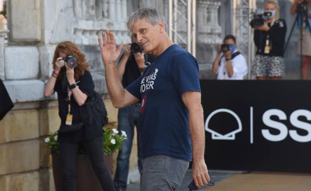 Vigo Mortensen, en su llegada a San Sebastián.