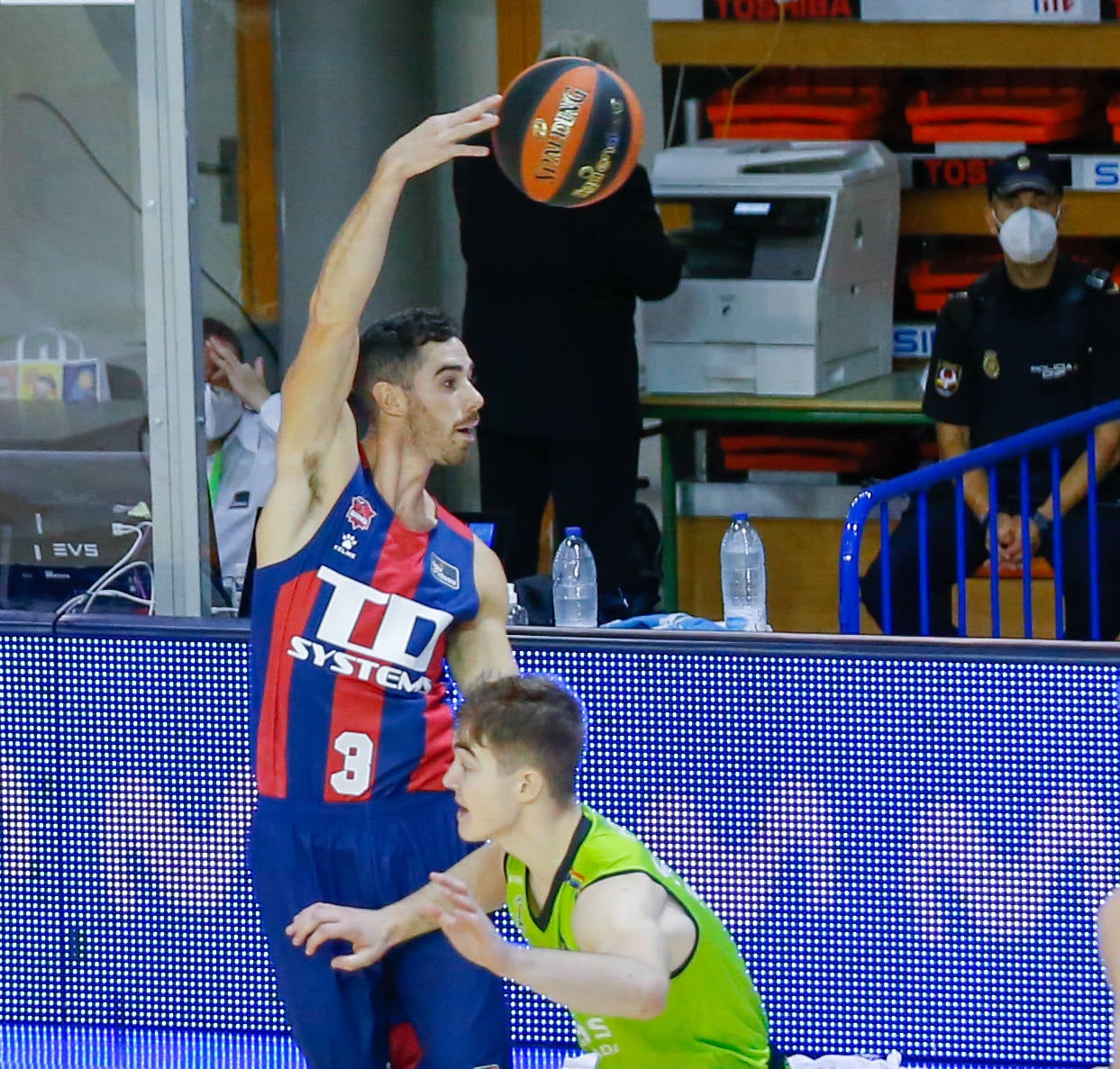 Las fotos del Fuenlabrada - Baskonia. 