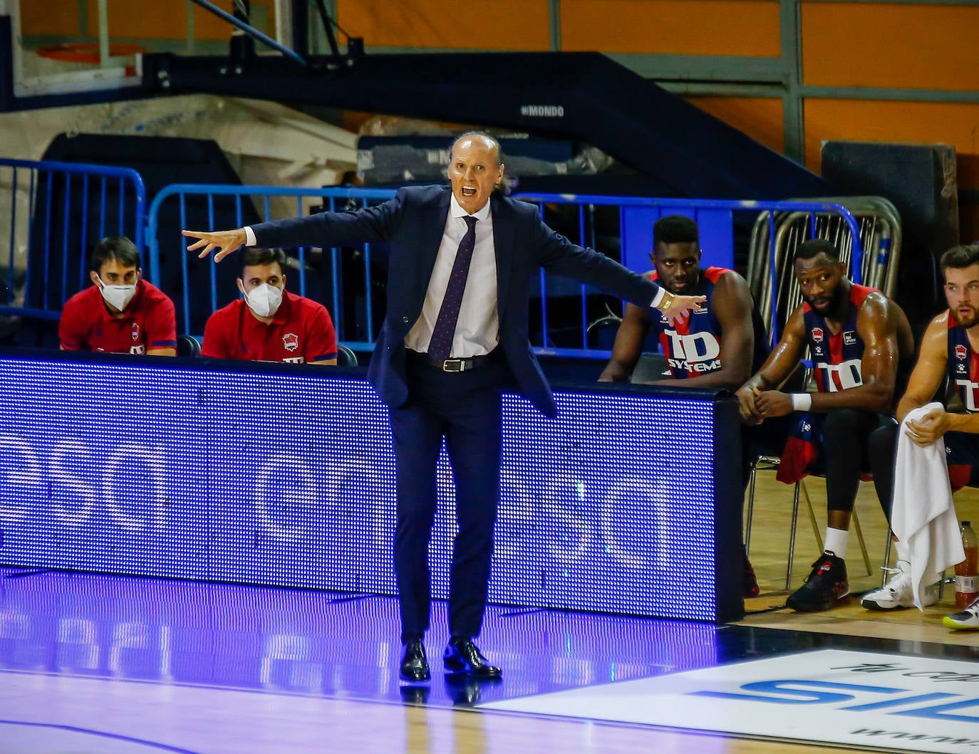 Las fotos del Fuenlabrada - Baskonia. 