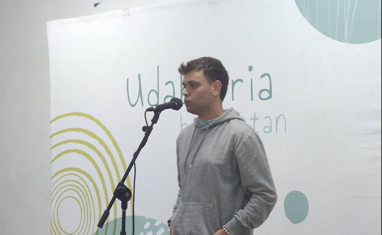 Eneko Aldana bertsolaria.