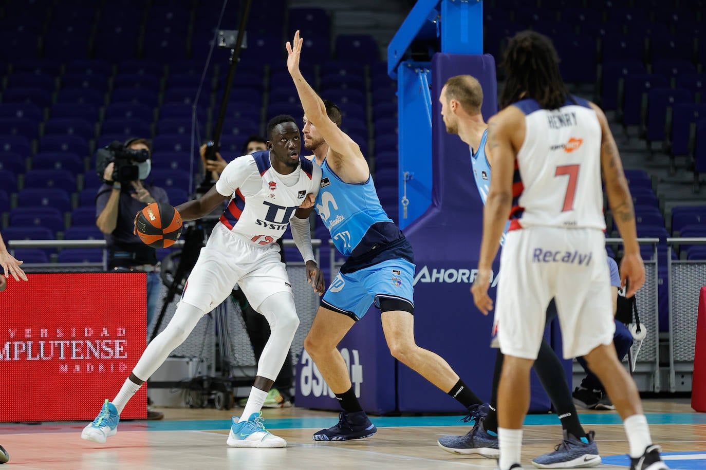 Las fotos del Estudiantes- Baskonia. 