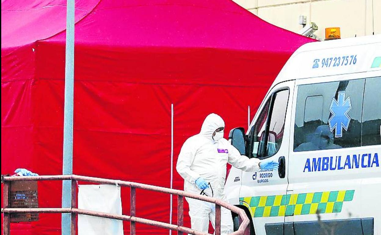 Carpa que servirá de sala de espera para los pacientes. 
