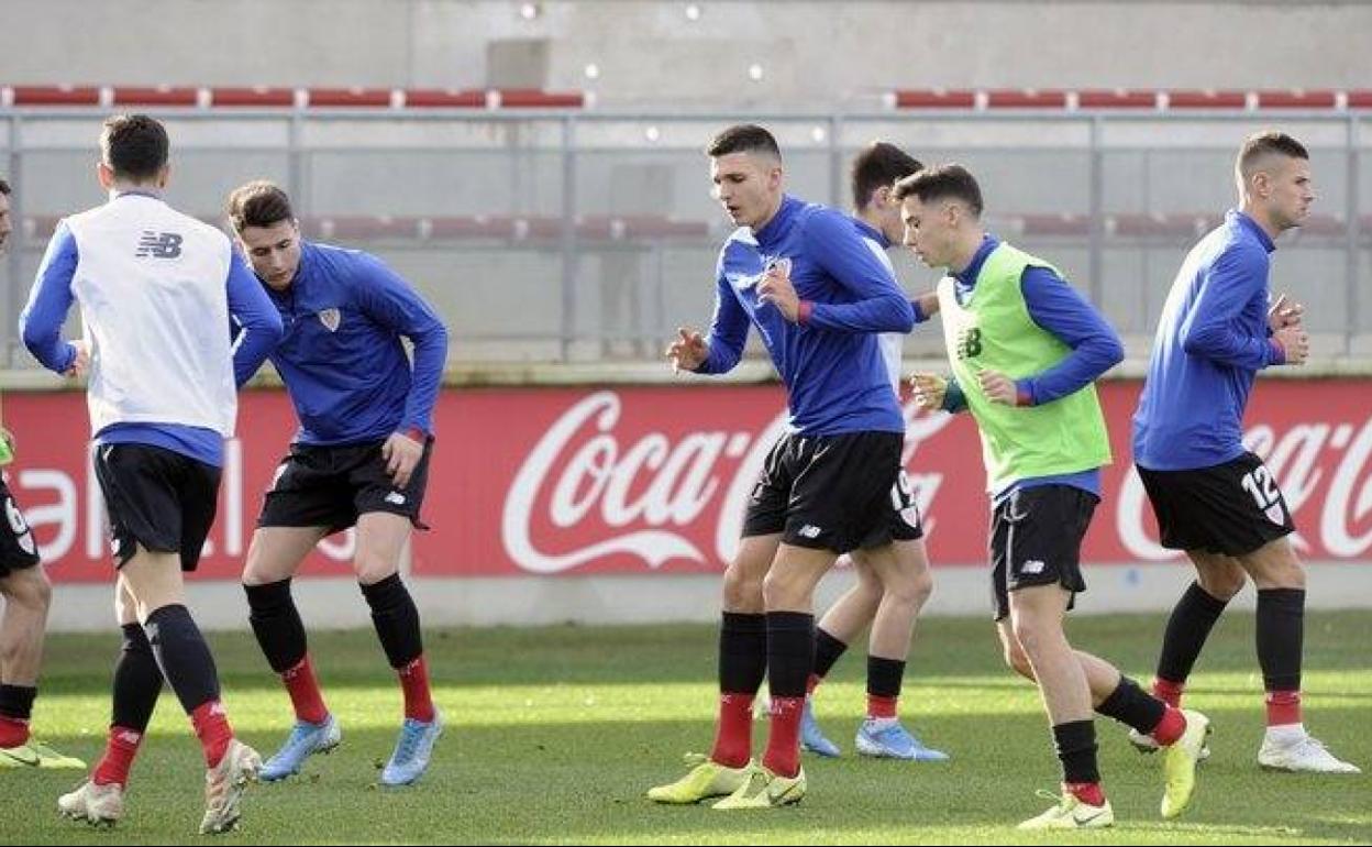 El tobillo impide despegar a Víctor San Bartolomé