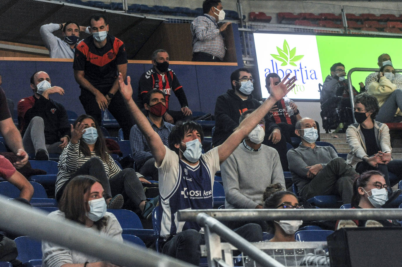 Fotos: Así vivió la afición el regreso al Buesa Arena