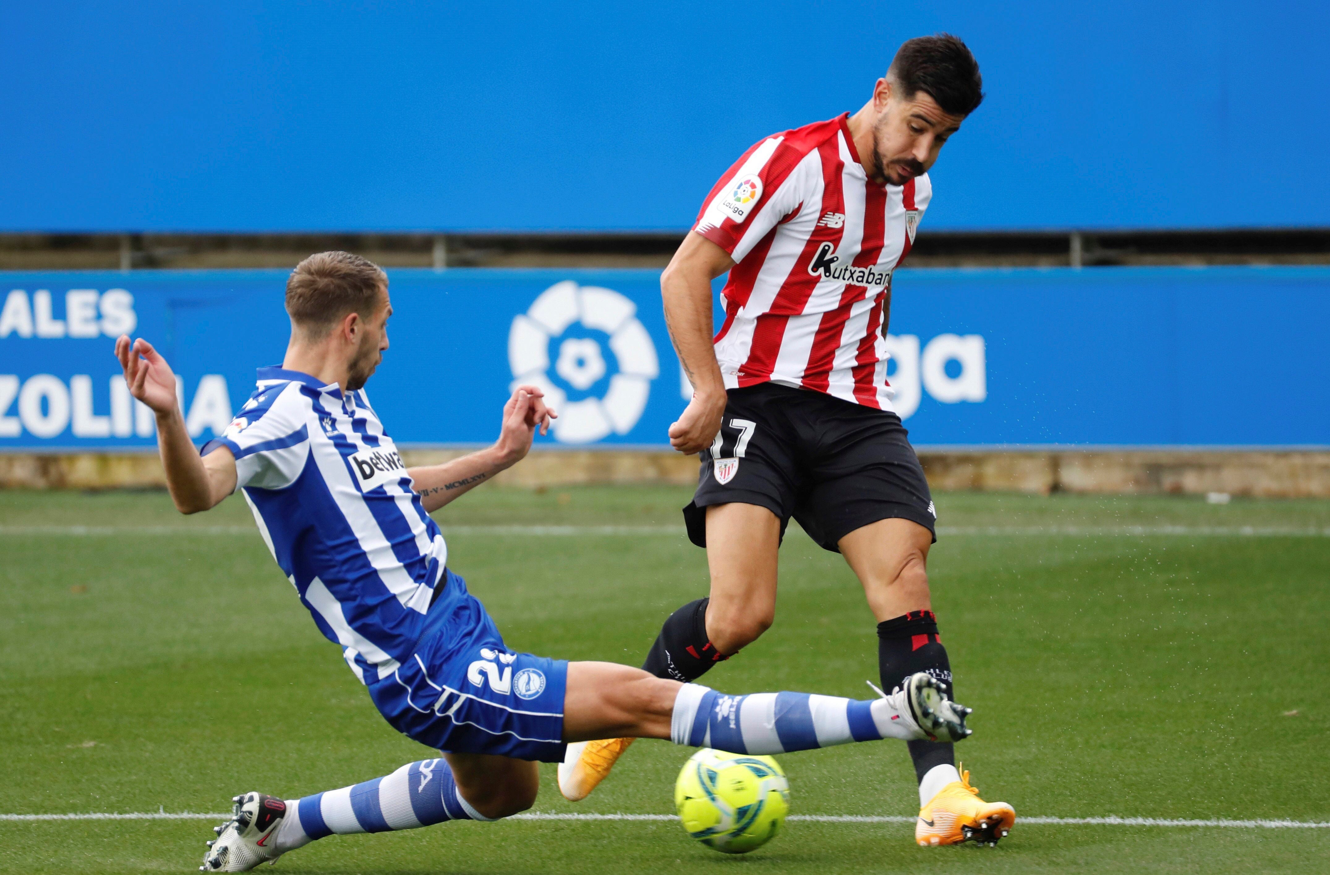 El estadio de Mendizorroza ha albergado el derbi entre albiazules y rojiblancos