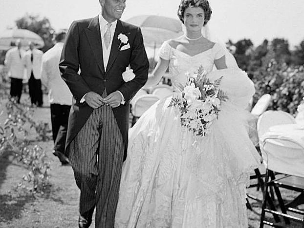 Jacqueline Kennedy, radiante el día de su boda.