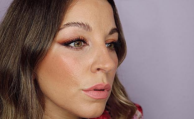 «Winged eyeliner», la tendencia de maquillaje de Aitana o Ester Expósito que puedes hacerte en casa