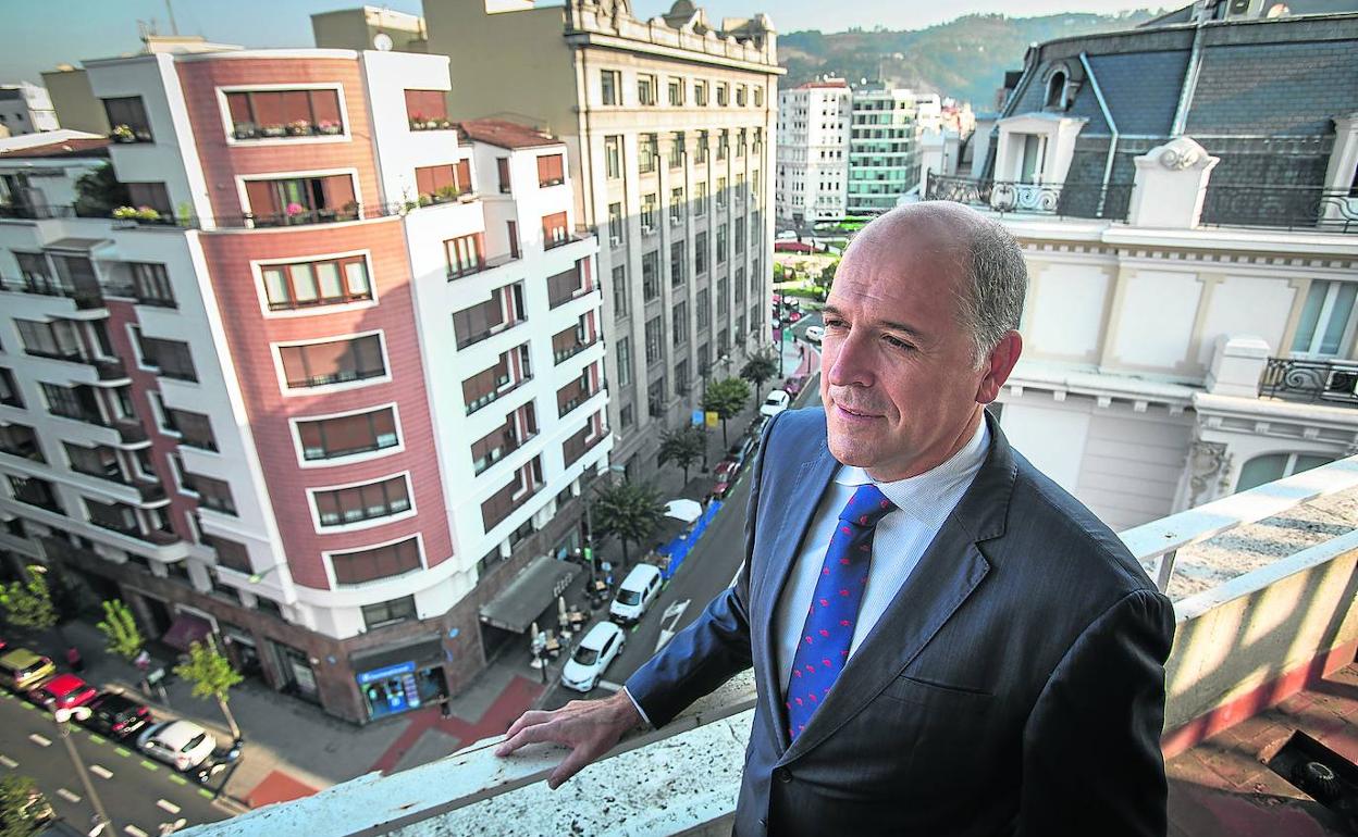 «Antes si cerraba una fábrica su negocio lo ganaba otra cercana, ahora se pierde»