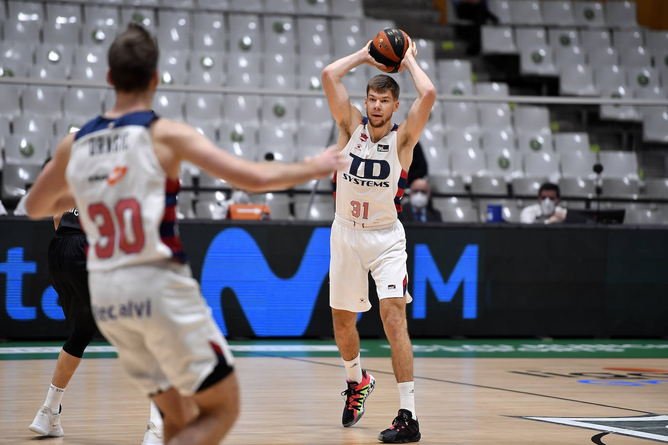 Fotos: El Joventut-Baskonia, en imágenes