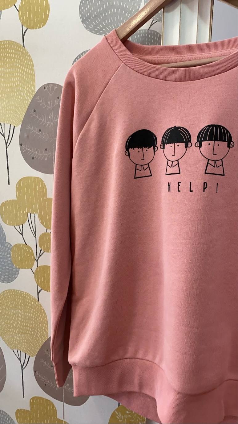 Fotos: Las originales camisetas y sudaderas creadas por tres cuñadas de Deusto