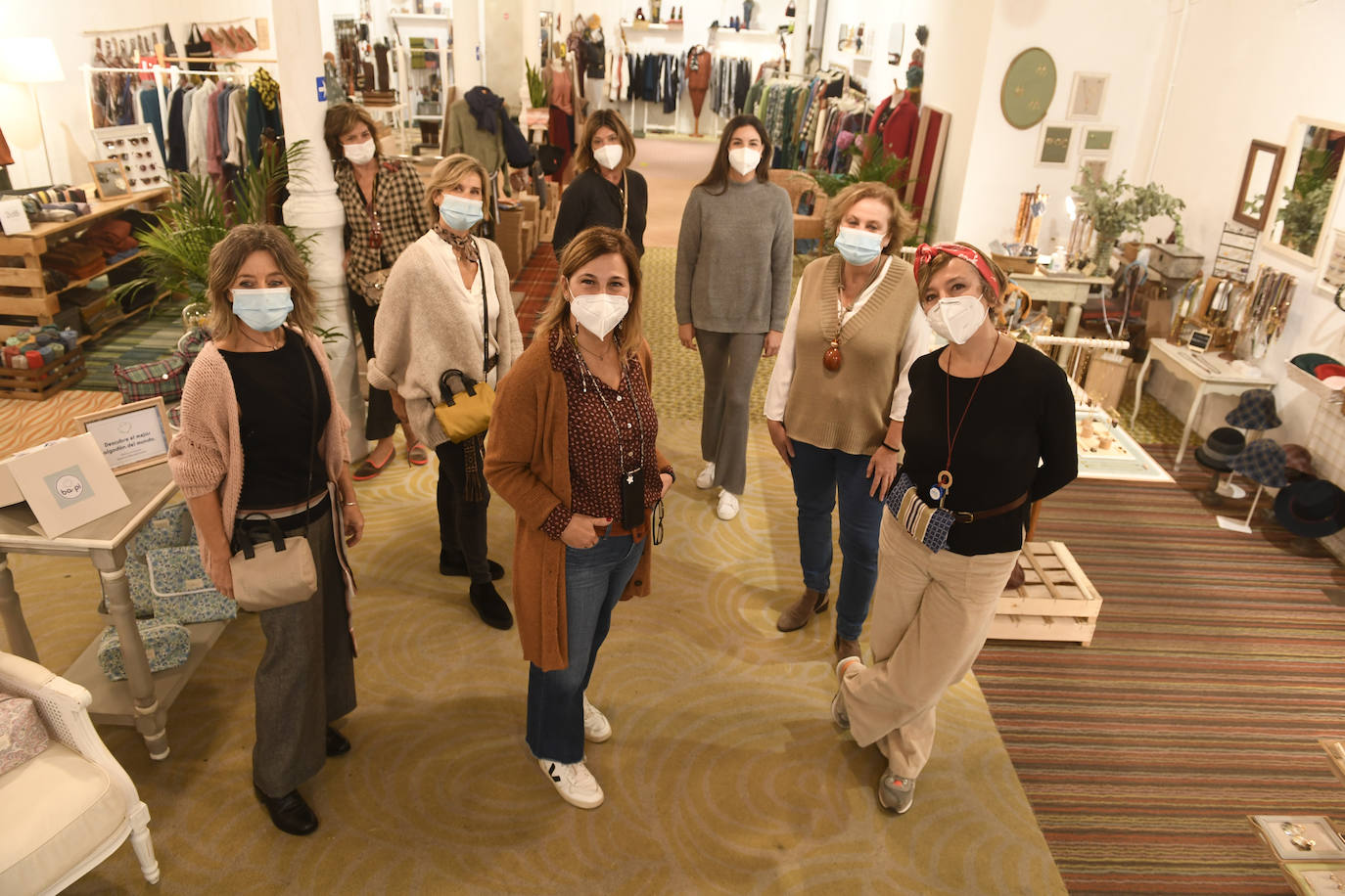 Fotos: Siete mujeres abren una tienda efímera en pleno Gran Vía de Bilbao