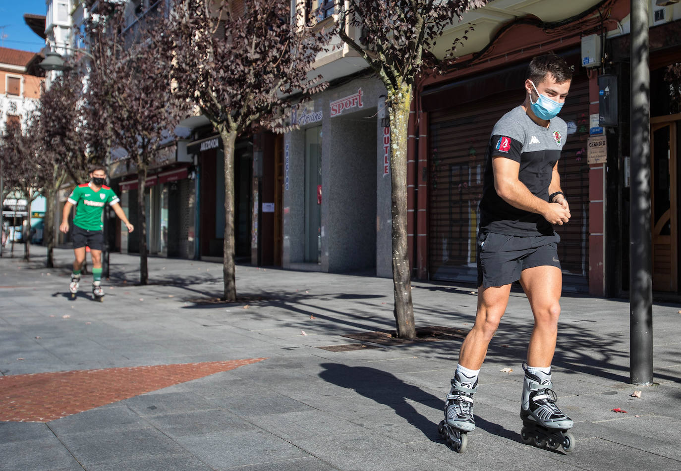 La mascarilla, obligatoria para cualquier actividad deportiva. 