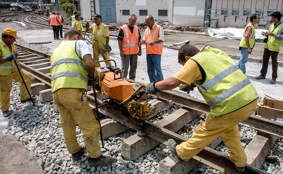 Obras del metro en la cercanias de la estación de Lutxana.