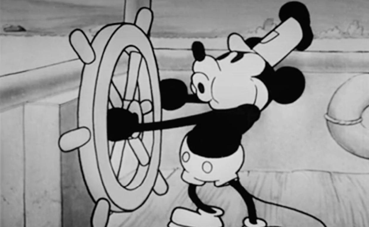 Mickey Mouse Steamboat Willie filmean eginiko lehenengo agerpenean 