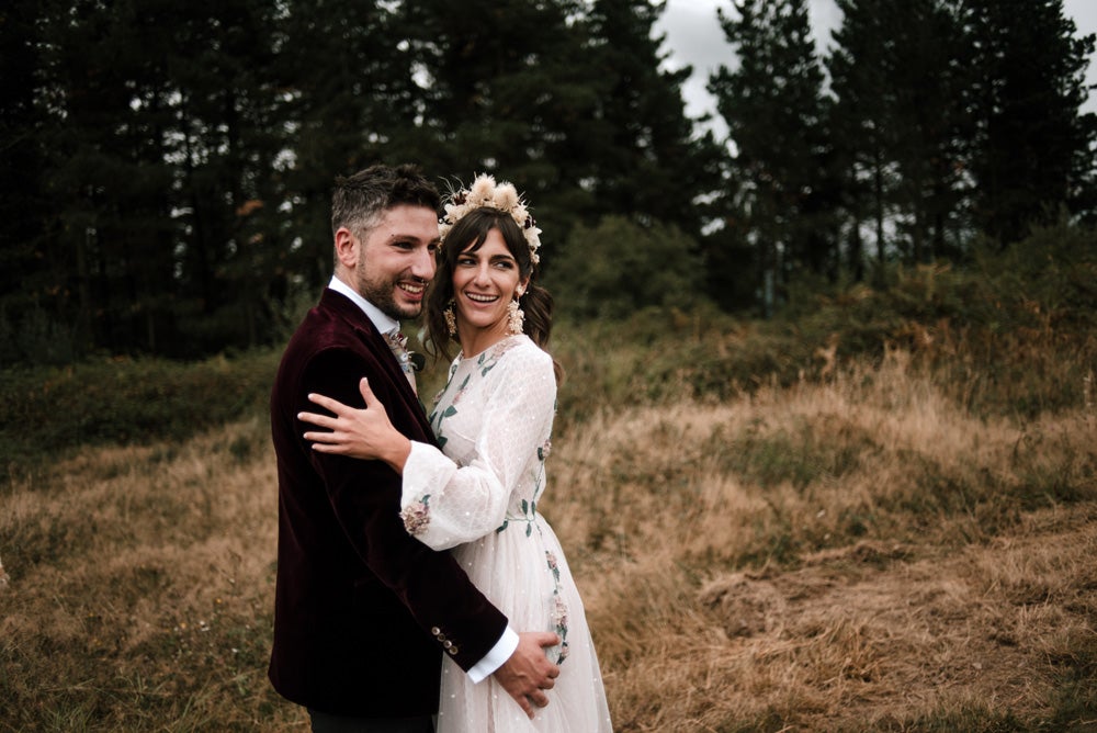 Fotos: La boda alternativa de Ismael (de «El conquistador del fin del mundo») e Iraia en el Valle de Arratia