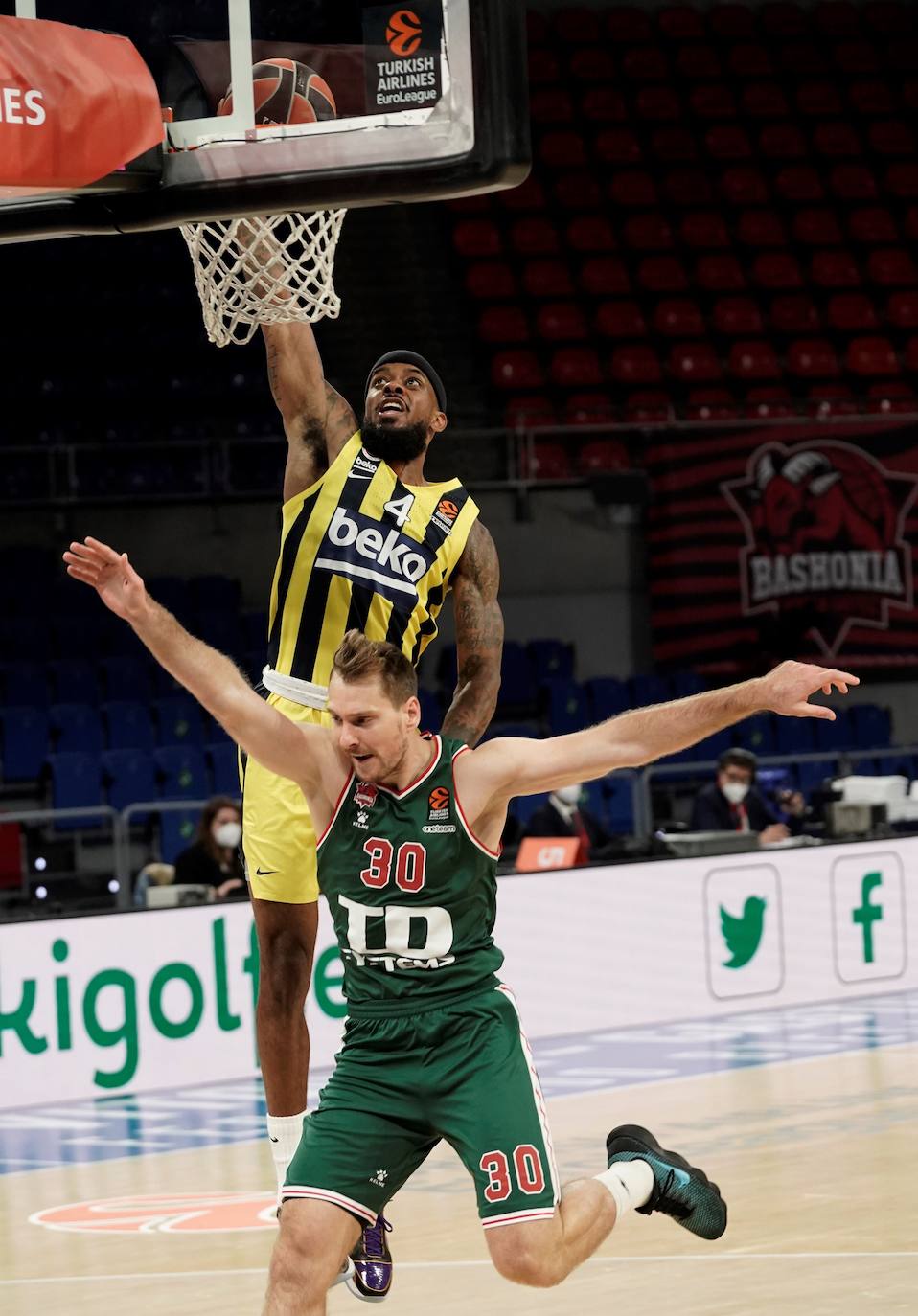 Fotos: El Baskonia-Fenerbahce, en imágenes