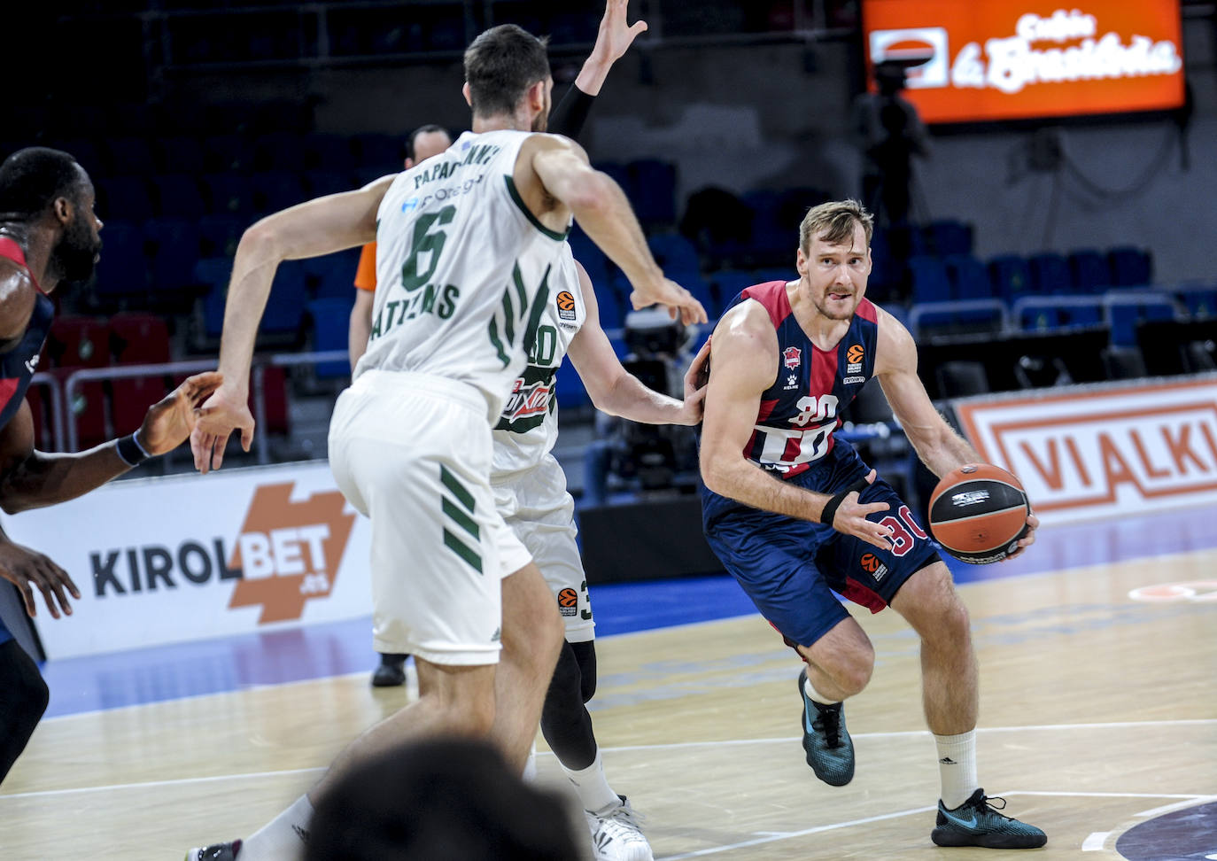 Fotos: El Baskonia-Panathinaikos, en imágenes
