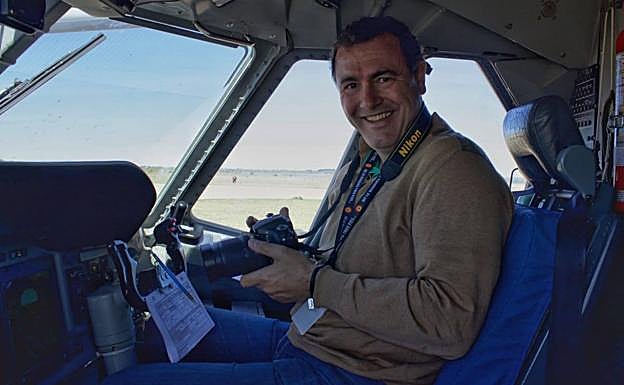 Juan Miguel Anatol, dentro de un avión.