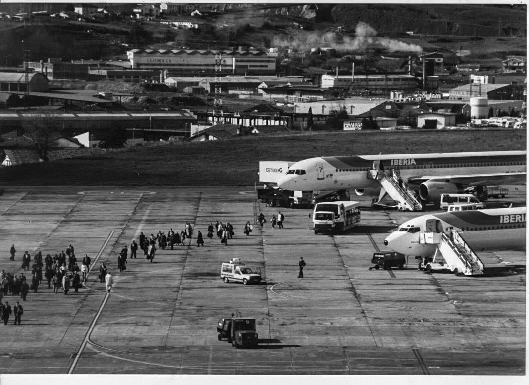 Fotos: El aeropuerto de Sondika en imágenes