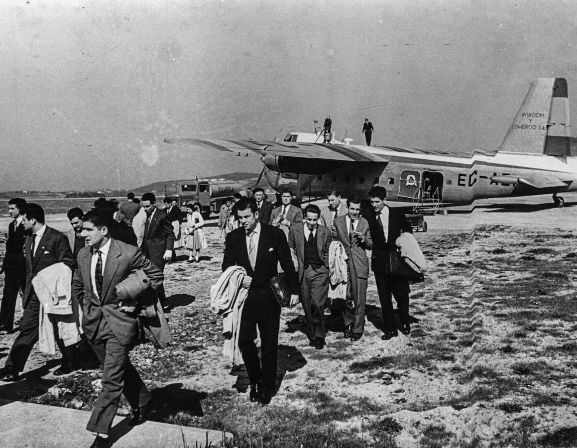 Fotos: El aeropuerto de Sondika en imágenes