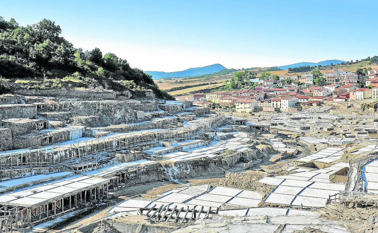 Vista del Valle Salado de Añana.