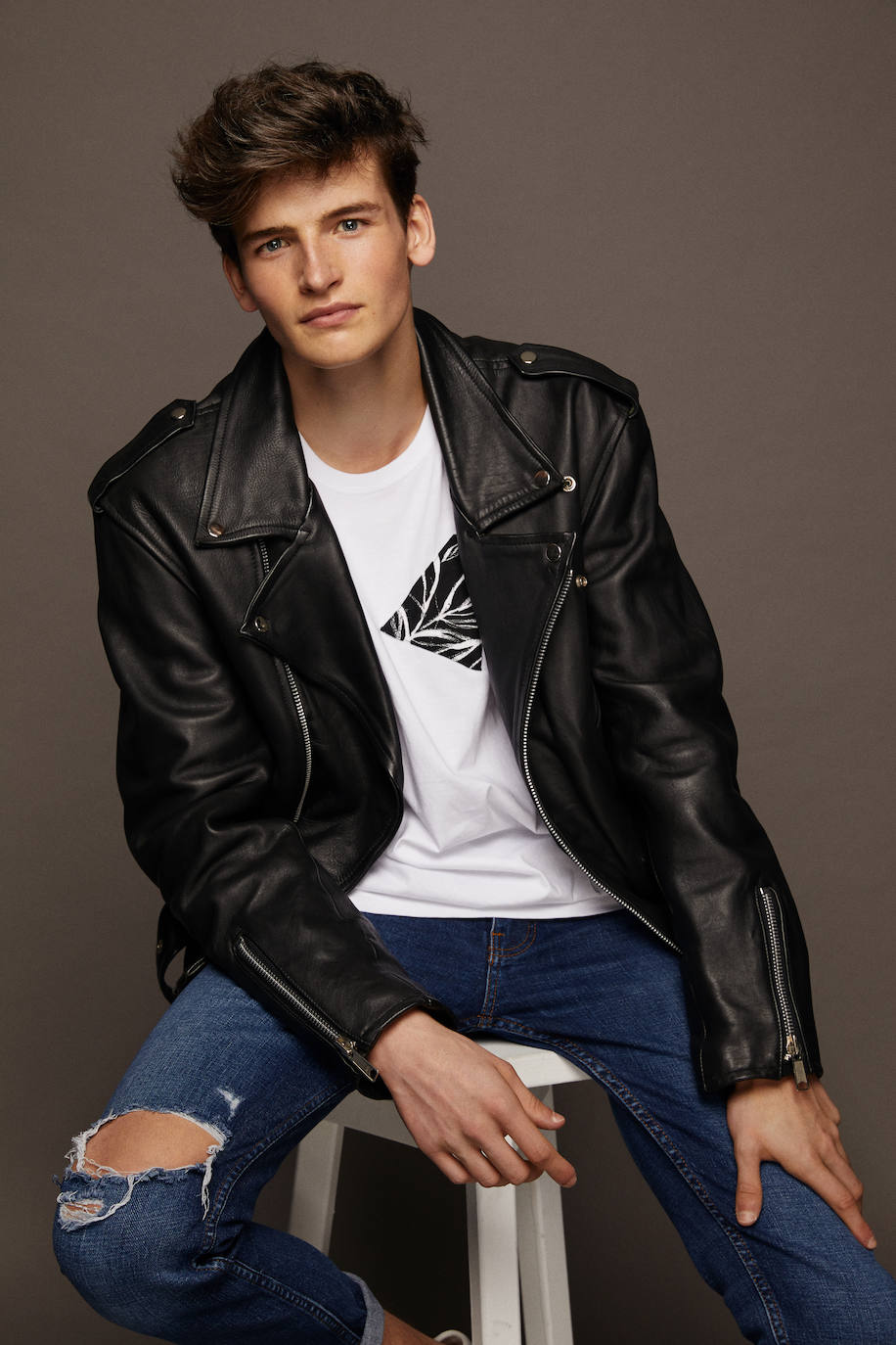 Fotos: Las sudaderas más originales del momento son vascas, cuestan menos de 60 euros y las firma Eder Aurre