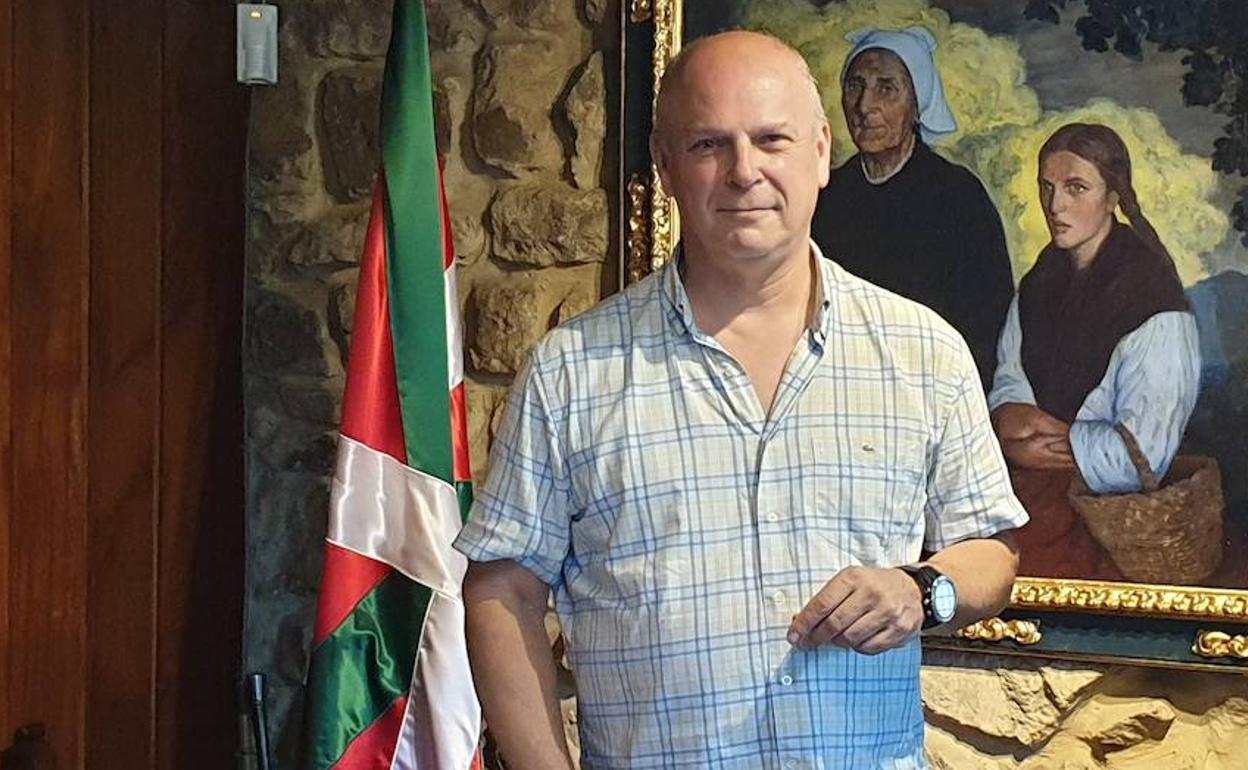 Erramun Osa, Garaiko Udaletxean.