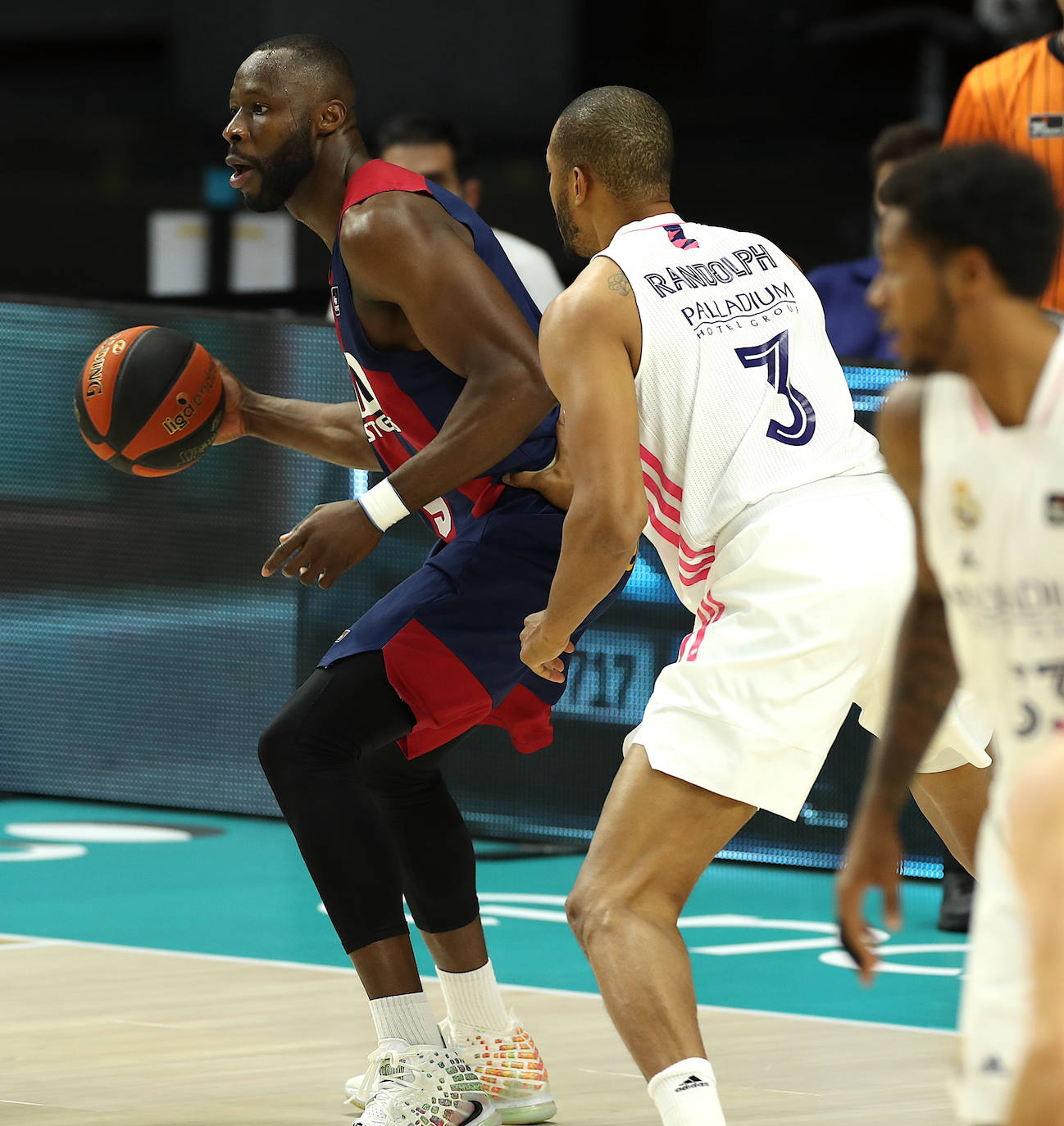 Fotos: Las imágenes del Real Madrid-Baskonia