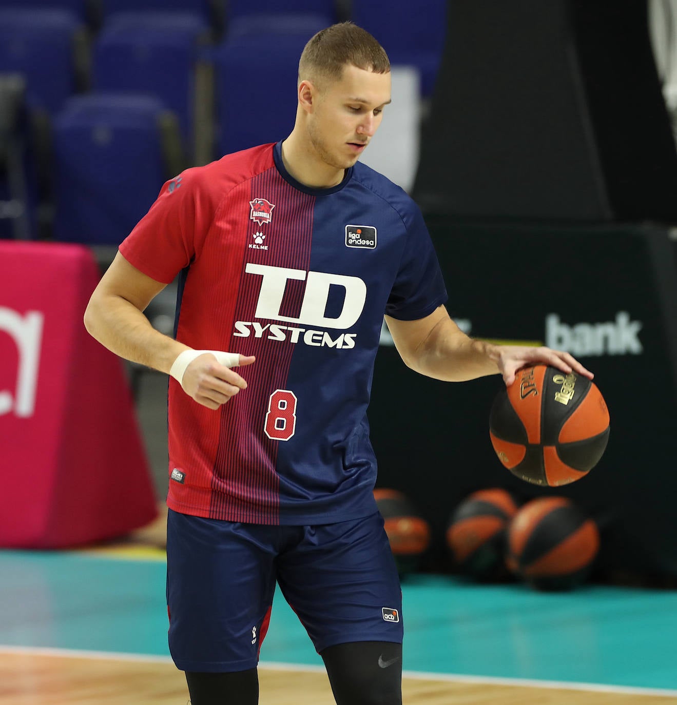 Fotos: Las imágenes del Real Madrid-Baskonia