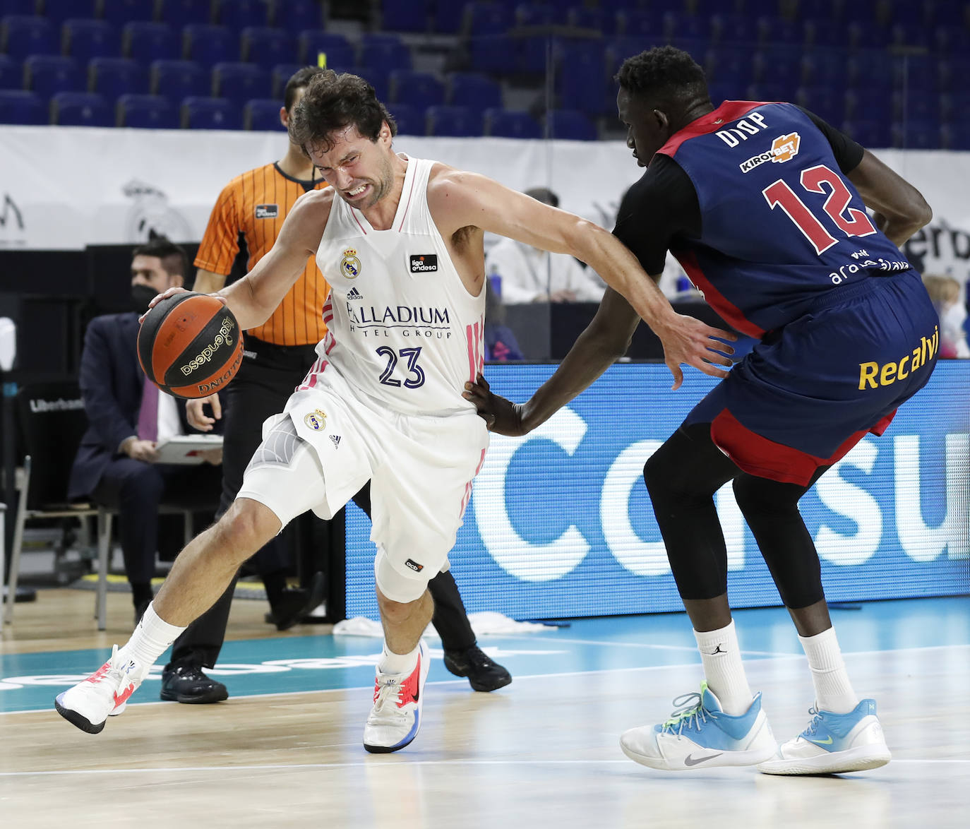 Fotos: Las imágenes del Real Madrid-Baskonia