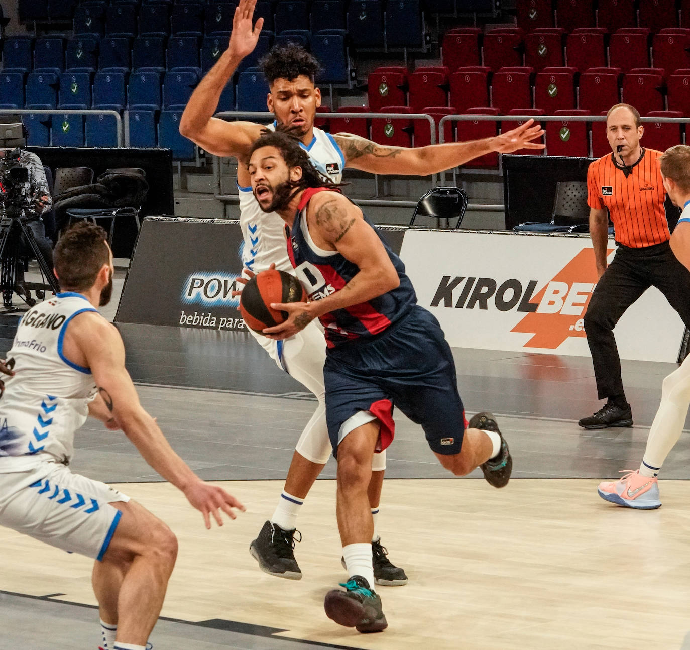 Fotos: TD Systems Baskonia - Gipuzkoa Basket, en imágenes
