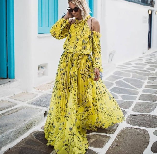 Fotos: Pantone desvela el color del 2021 y así lo veremos en los comercios vizcaínos