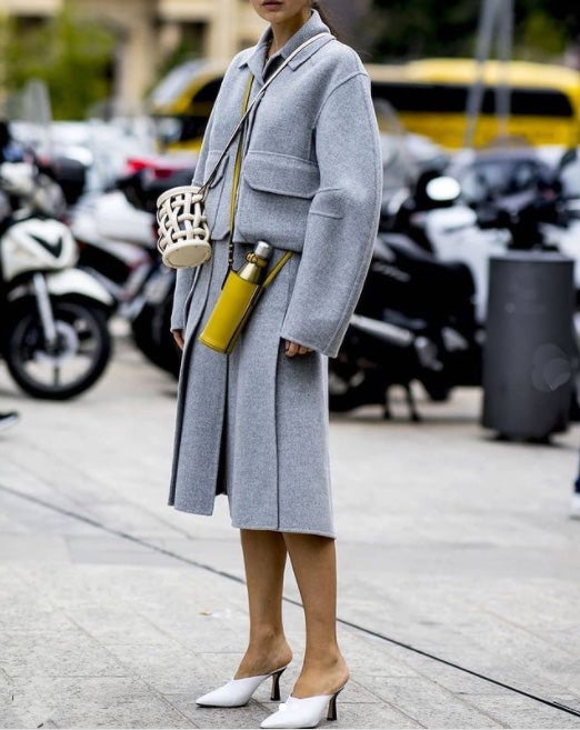 Fotos: Pantone desvela el color del 2021 y así lo veremos en los comercios vizcaínos