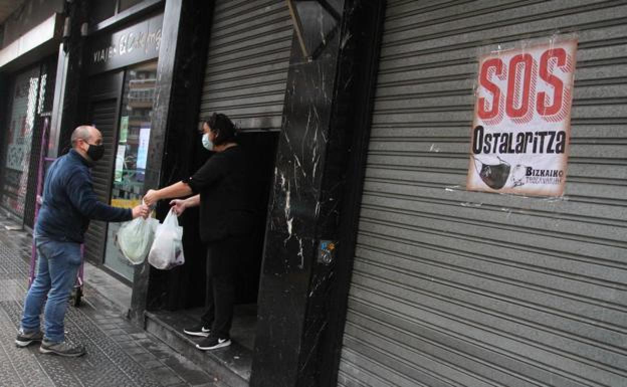 Apertura hostelería en el País Vasco: Estos son los municipios de Euskadi que no podrán abrir sus bares y restaurantes hasta el viernes como pronto