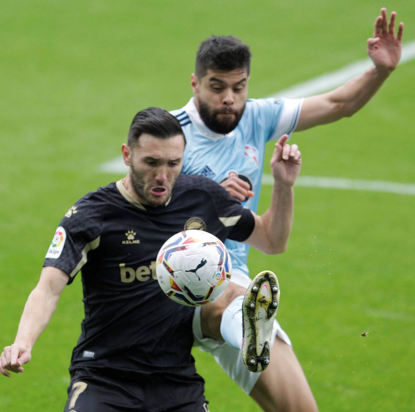 Fotos: Las imágenes del Celta-Alavés