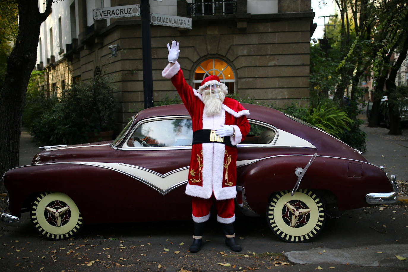 Zelayarán disfrazado de Santa Claus.