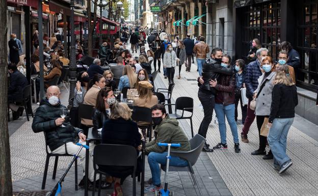 Los bares y restaurantes deberán cerrar a las 18 horas los días 24, 25, 31, 1, 5 y 6 de enero