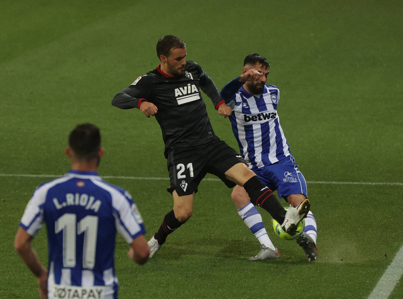 Fotos: Las imágenes del Alavés-Eibar