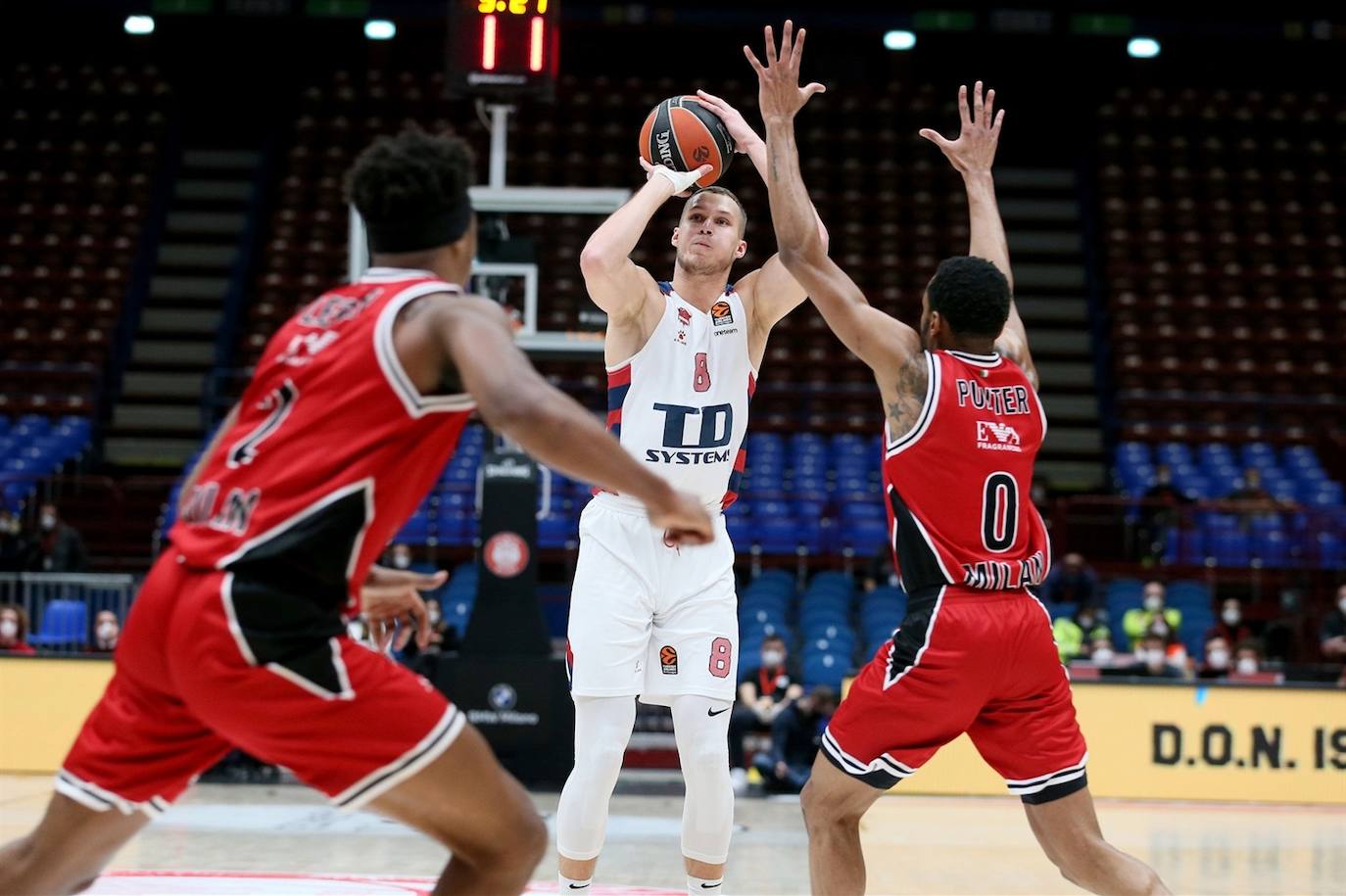 Fotos: Las mejores imágenes del Armani Milán - TD Systems Baskonia