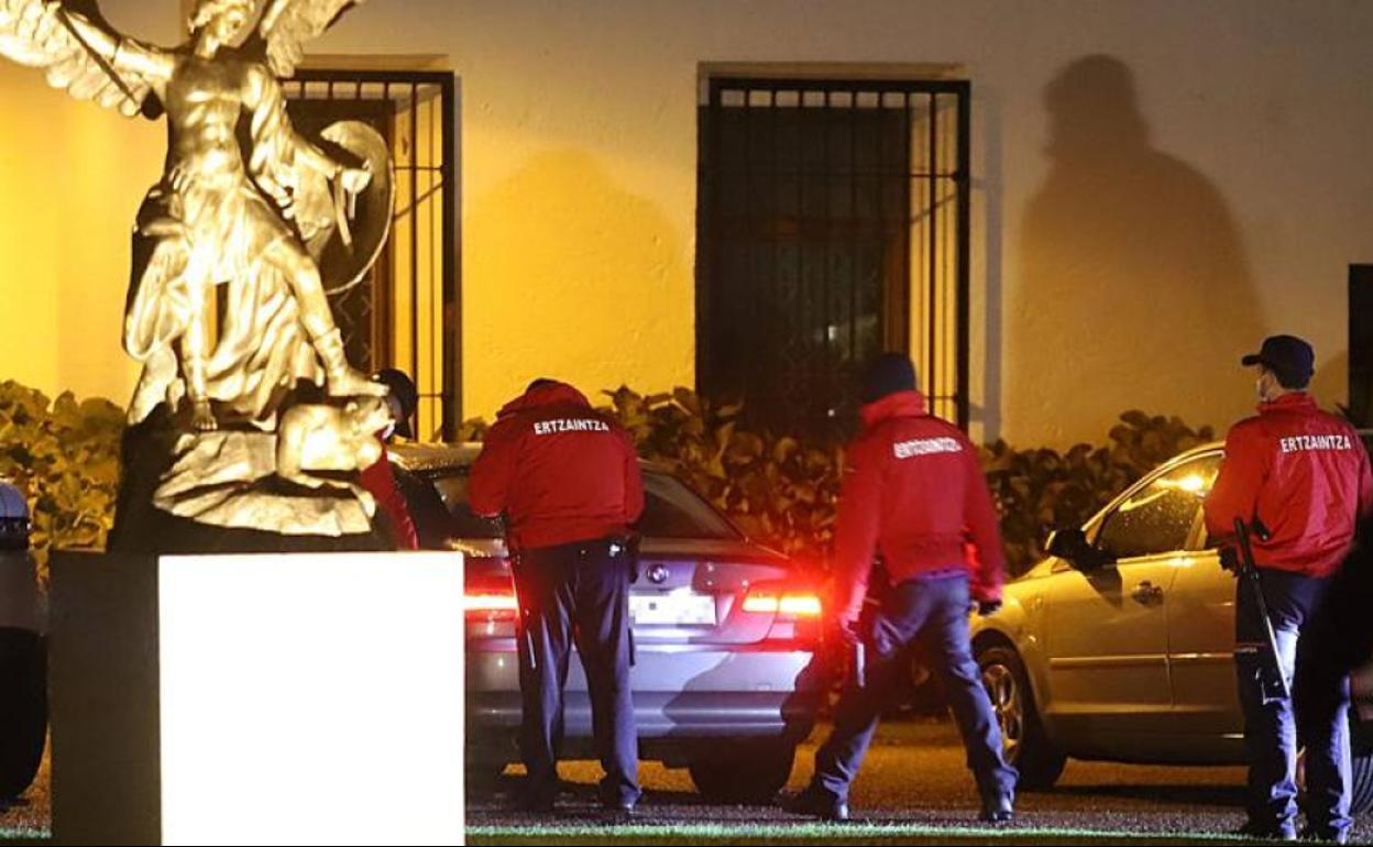 La Ertzaintza vigila para abortar fiestas ilegales este fin de año