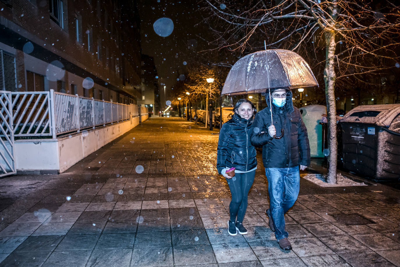 La nieve hizo acto de presencia a última hora del viernes.