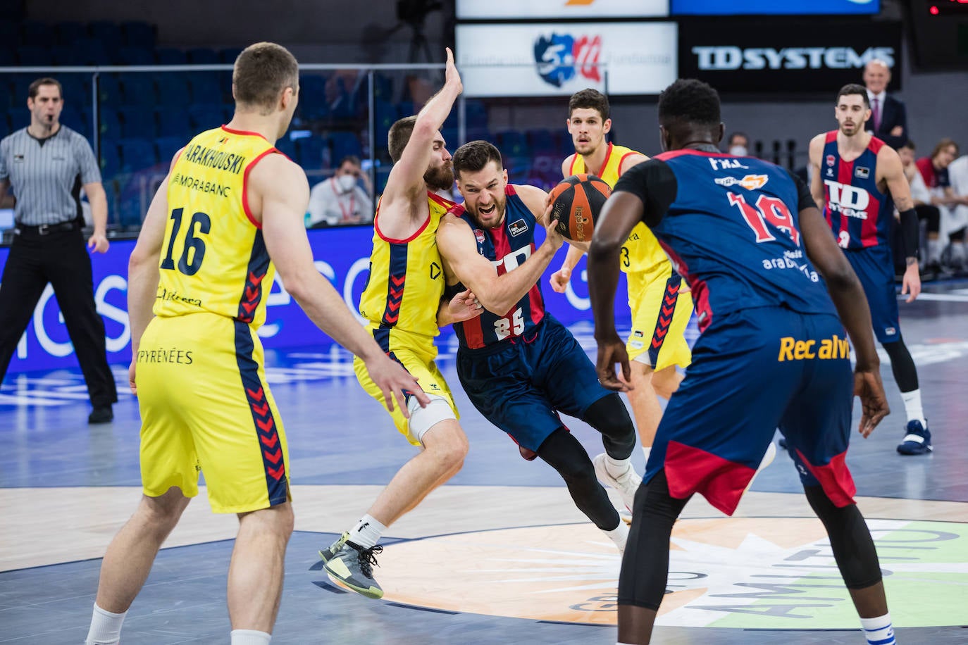 Fotos: Las imágenes del TD Systems Baskonia - Morabanc Andorra