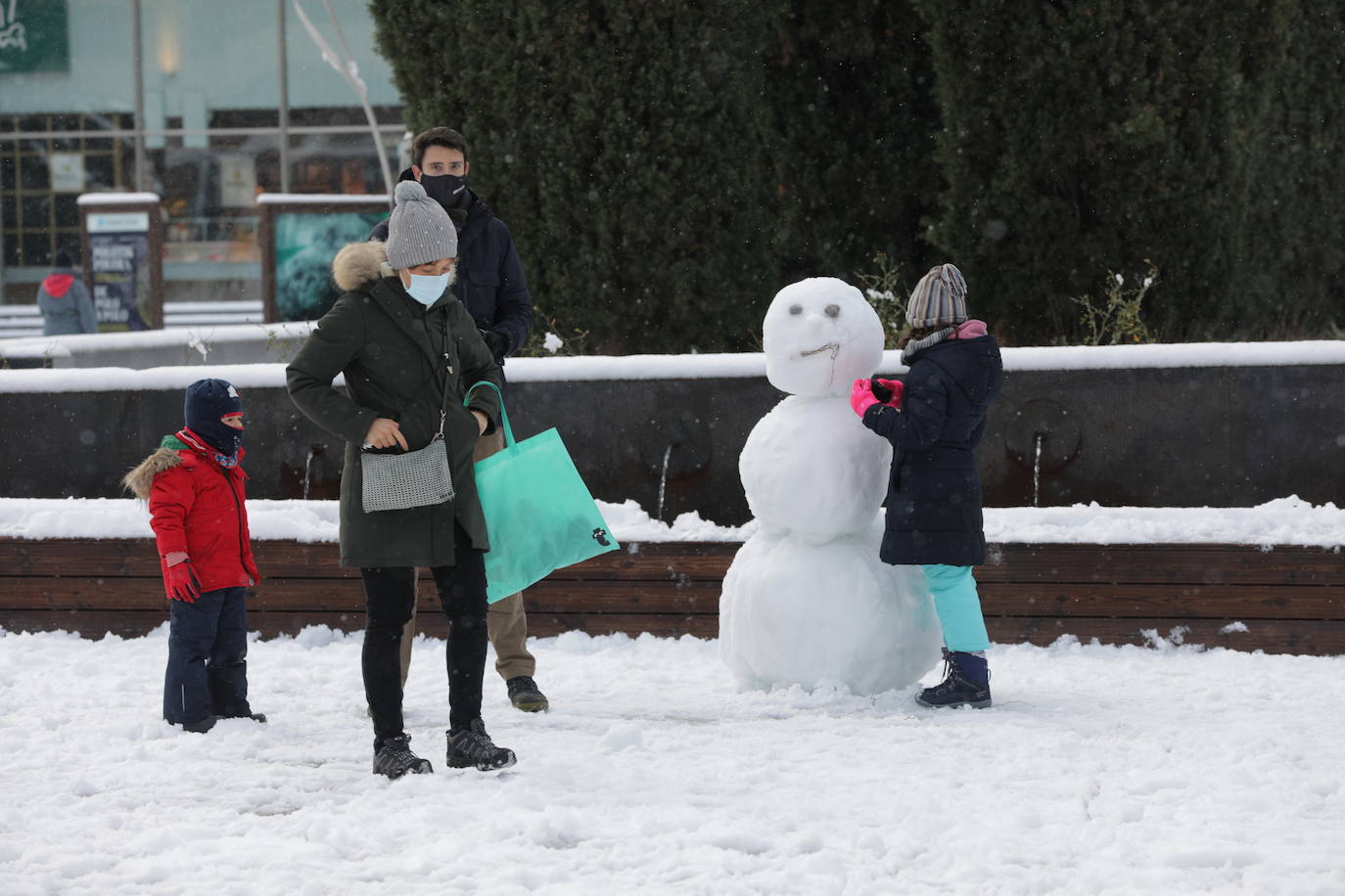 Fotos: Vitoria se divierte en la nieve