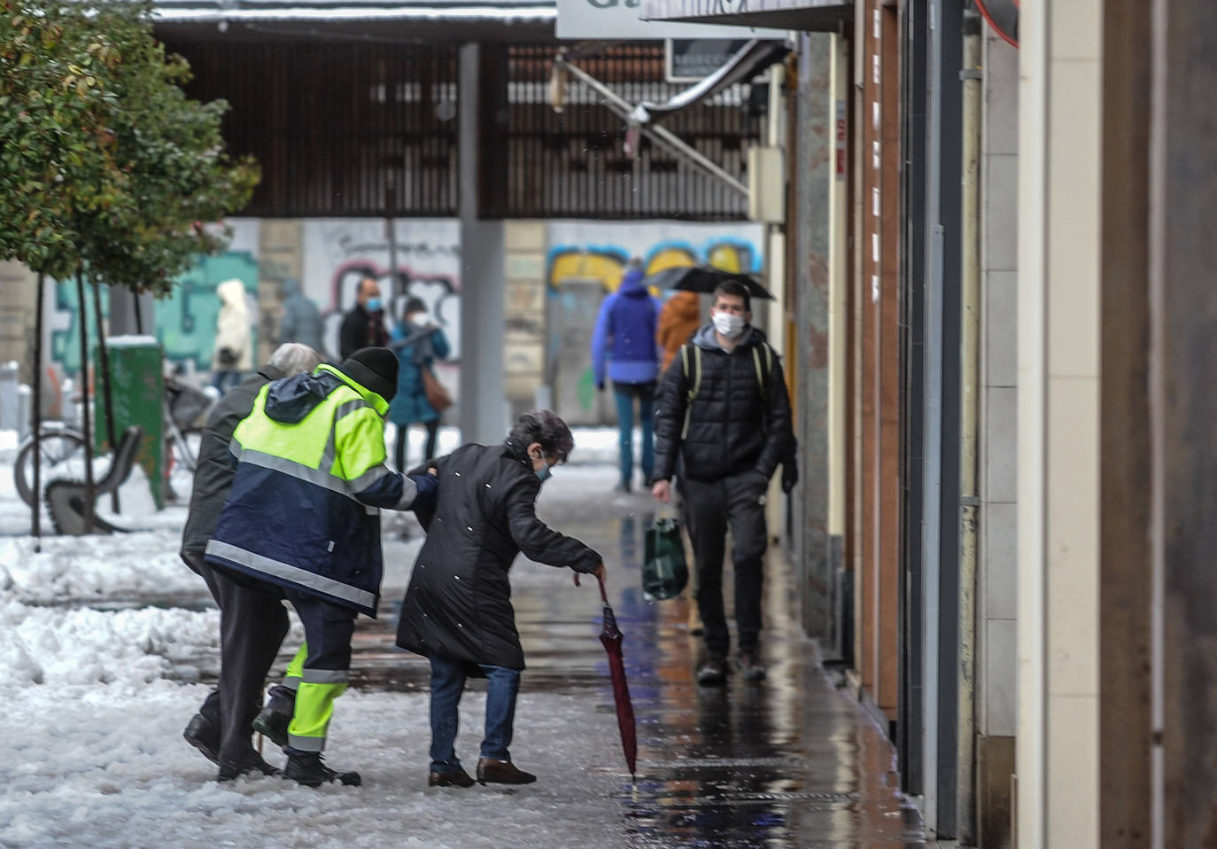 Fotos: Vitoria se divierte en la nieve