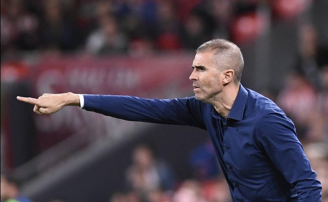 Elizegi: «Es imposible encontrar una fecha adecuada para la salida de alguien como Garitano»